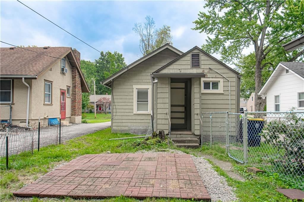 Photo 27 of 34 - 7730 Jefferson Street, Kansas City, MO 64114