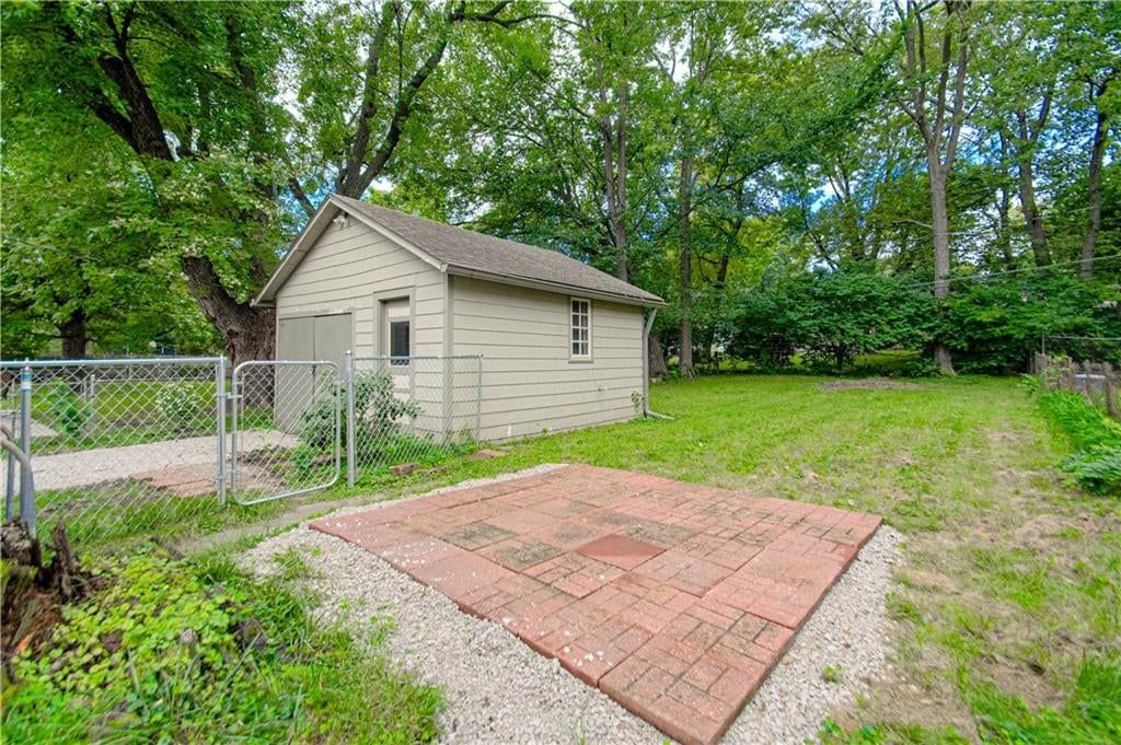 Photo 29 of 34 - 7730 Jefferson Street, Kansas City, MO 64114