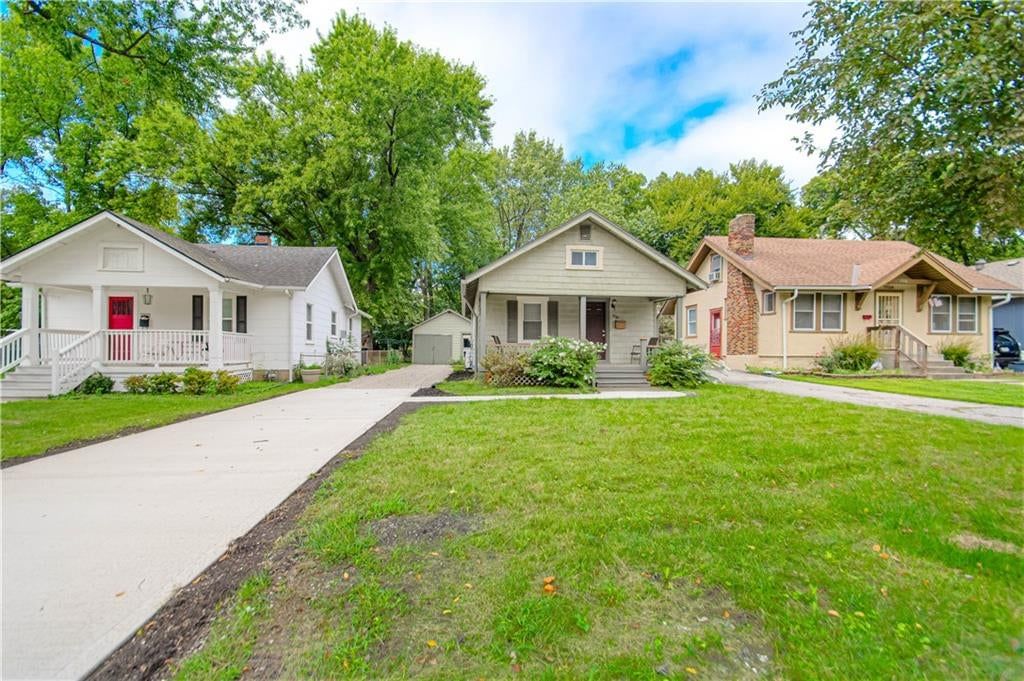 Photo 32 of 34 - 7730 Jefferson Street, Kansas City, MO 64114