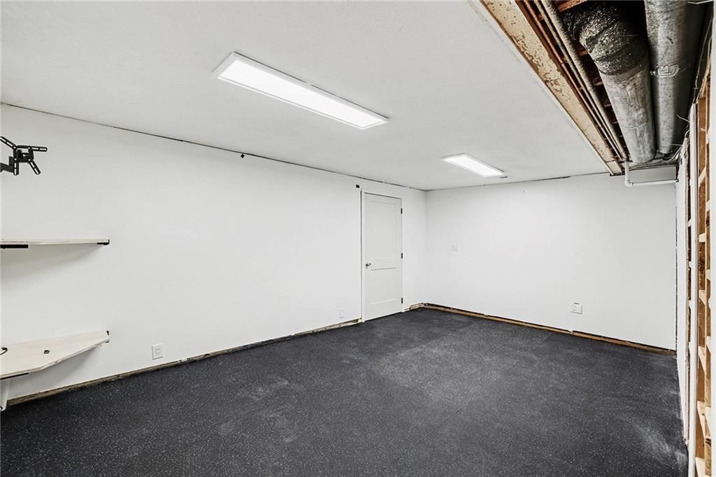Photo 21 of 38 - 819 NE 114th Street, Kansas City, MO 64155