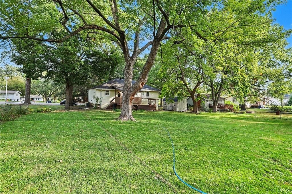 Photo 30 of 38 - 819 NE 114th Street, Kansas City, MO 64155