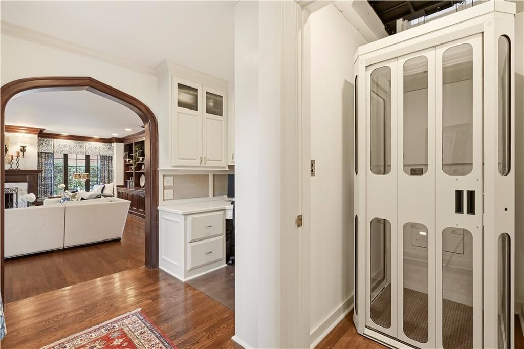 Hardwood floors at 1010 W 65th Street, Kansas City, MO 64113
