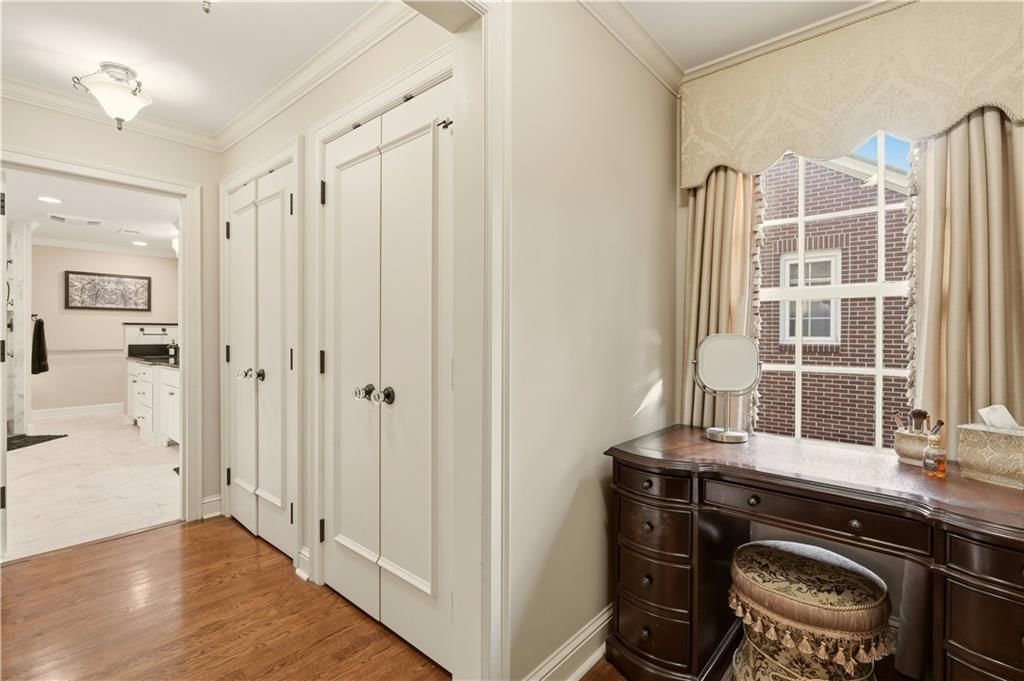 Photo 30 of 58 - 1010 W 65th Street, Kansas City, MO 64113