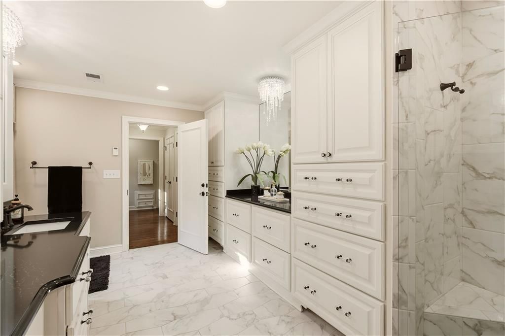 Photo 36 of 58 - 1010 W 65th Street, Kansas City, MO 64113