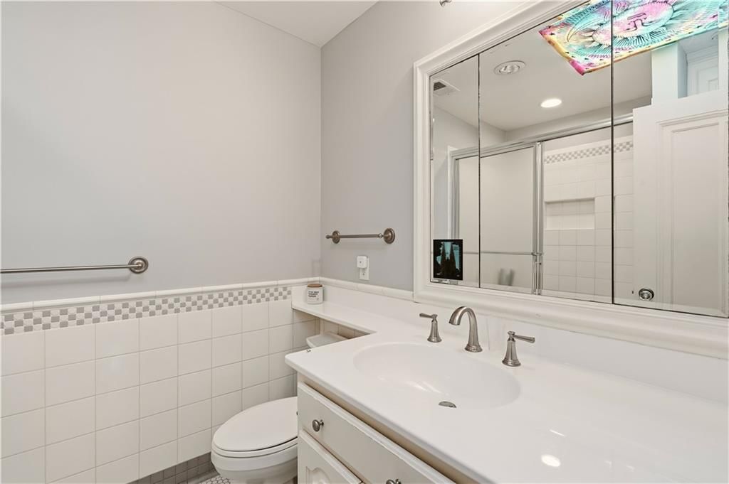 Photo 38 of 58 - 1010 W 65th Street, Kansas City, MO 64113