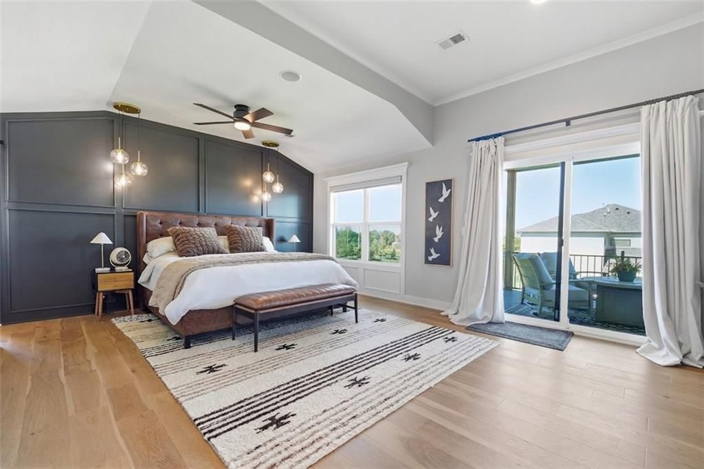 Tray ceiling and accent wall at 3800 W 187th Street, Overland Park, KS 66085