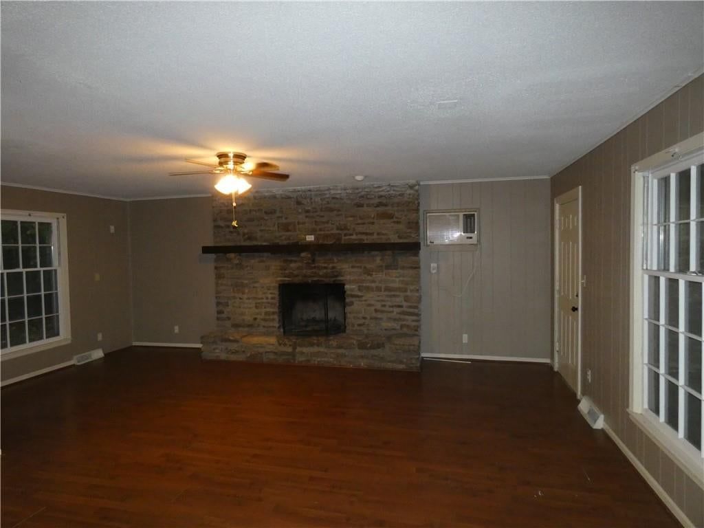 Fireplace at 4801 NW 61st Street, Kansas City, MO 64151