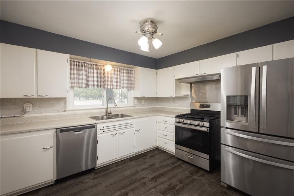 3900 Blue Ridge Boulevard, Independence, MO: listing photo 3