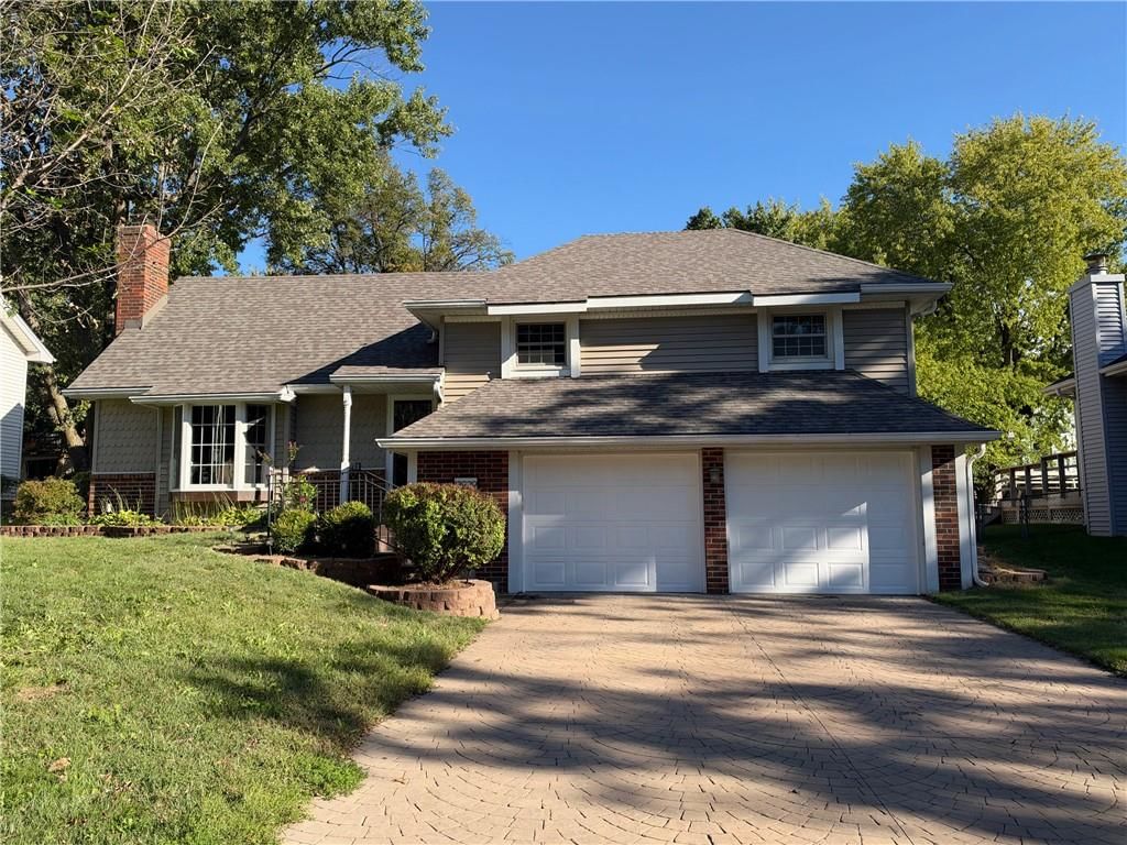 13929 S Summertree Lane, Olathe, KS 66062