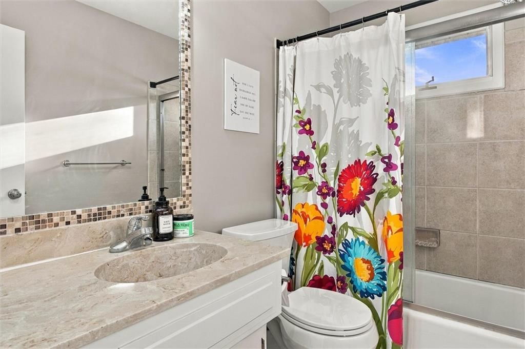 Photo 20 of 30 - 13929 S Summertree Lane, Olathe, KS 66062