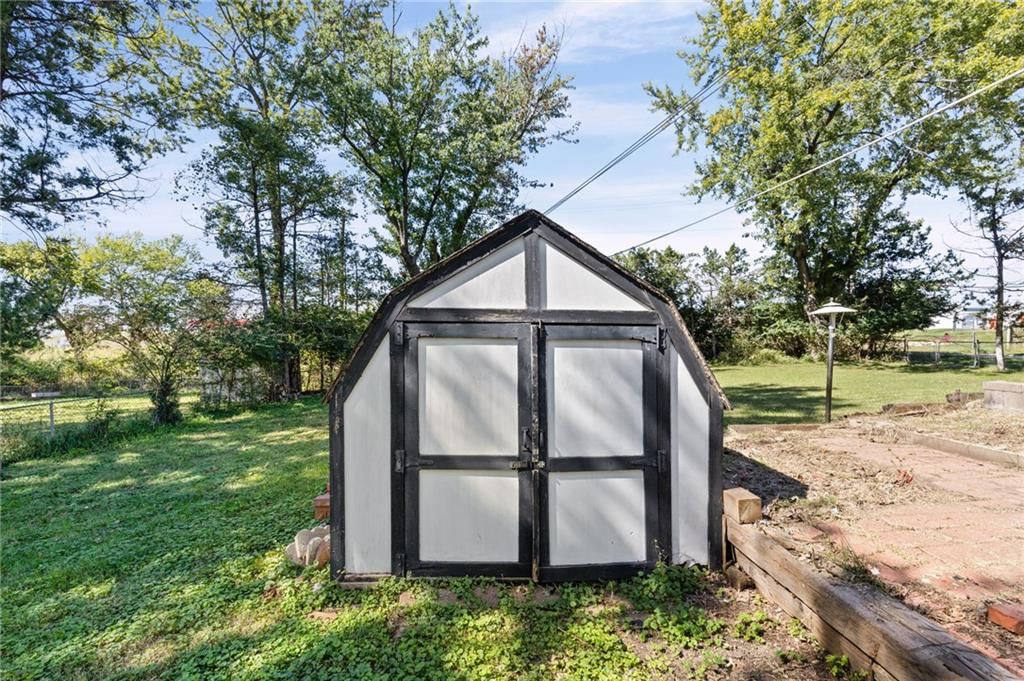 Fenced yard at 11908 Belmont Avenue, Grandview, MO 64030