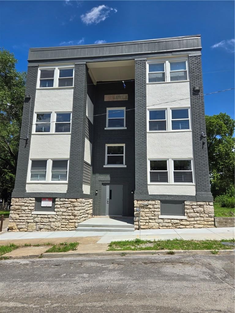 2333 Lister Avenue, Kansas City, MO