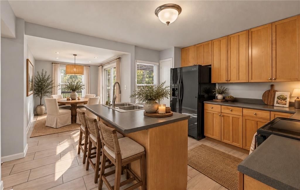Photo 7 of 40 - 5701 W 53rd Street, Mission, KS 66202