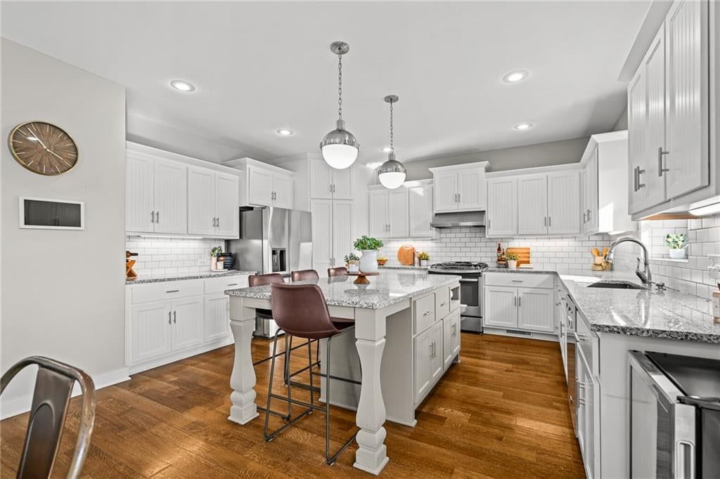 Photo 22 of 82 - 5219 NW 92nd Terrace, Kansas City, MO 64154