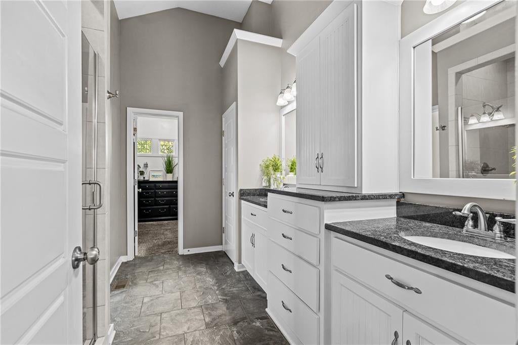 Photo 31 of 82 - 5219 NW 92nd Terrace, Kansas City, MO 64154
