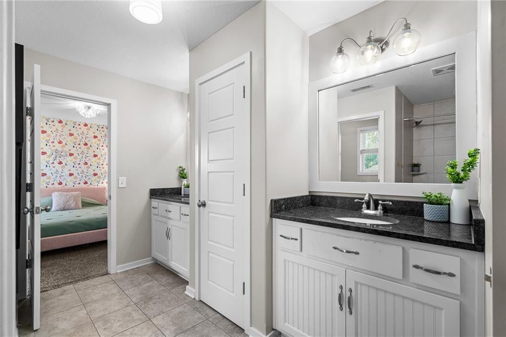 Photo 43 of 82 - 5219 NW 92nd Terrace, Kansas City, MO 64154