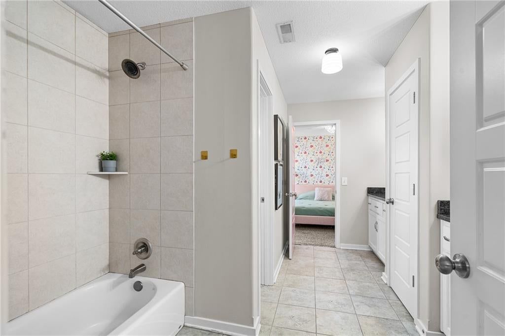 Photo 45 of 82 - 5219 NW 92nd Terrace, Kansas City, MO 64154