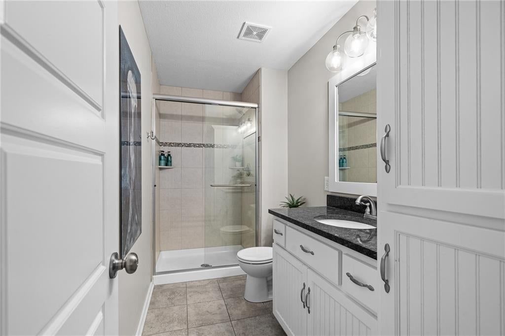 Photo 51 of 82 - 5219 NW 92nd Terrace, Kansas City, MO 64154