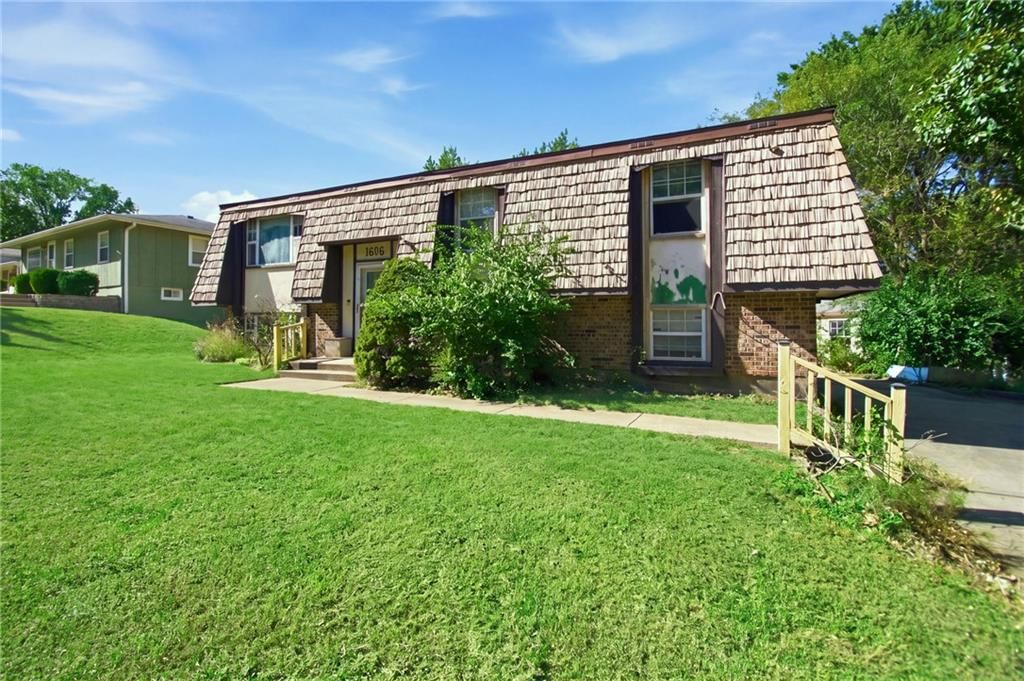 1606 NW 66th Street, Kansas City, MO: listing photo 3