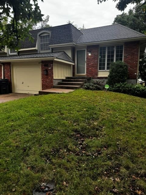 318 S Kenwood Lane, Olathe, KS 66062