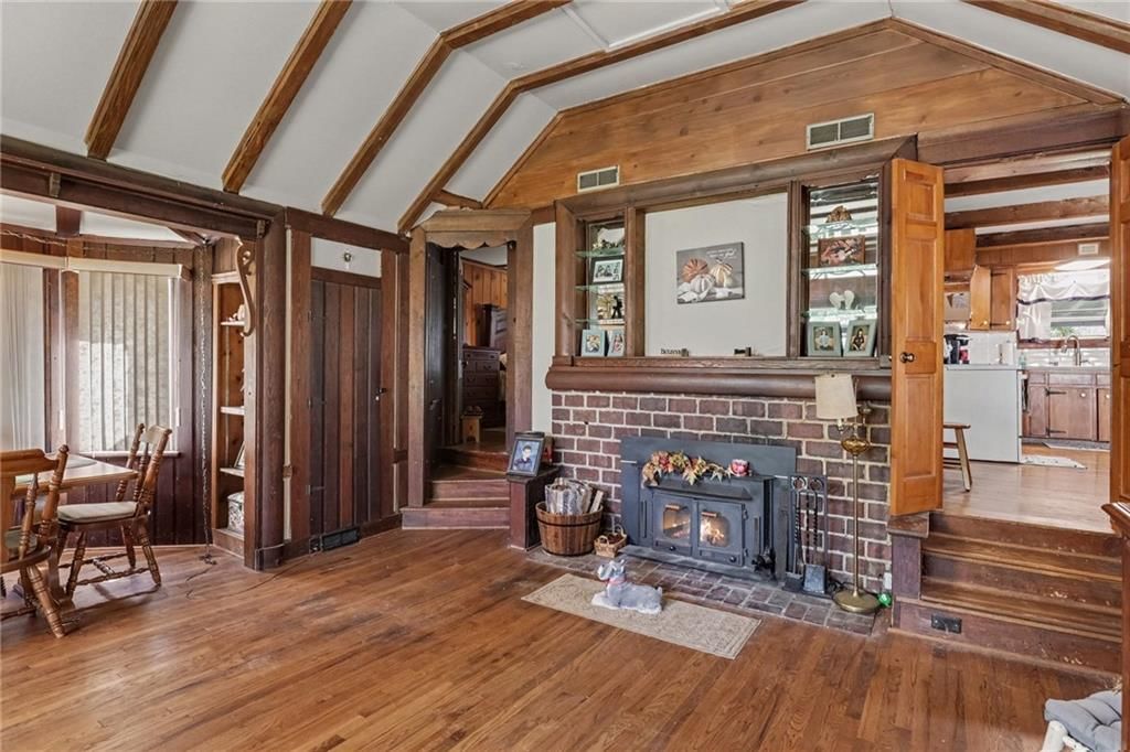 Photo 8 of 39 - 11905 Little Blue Road, Kansas City, MO 64133