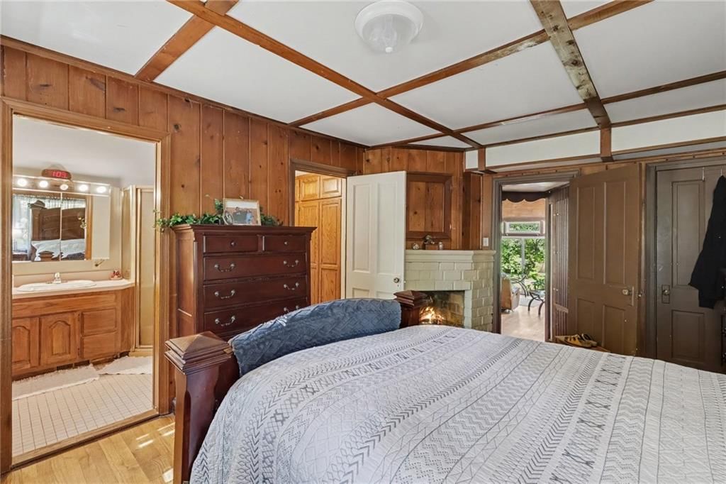 Photo 18 of 39 - 11905 Little Blue Road, Kansas City, MO 64133