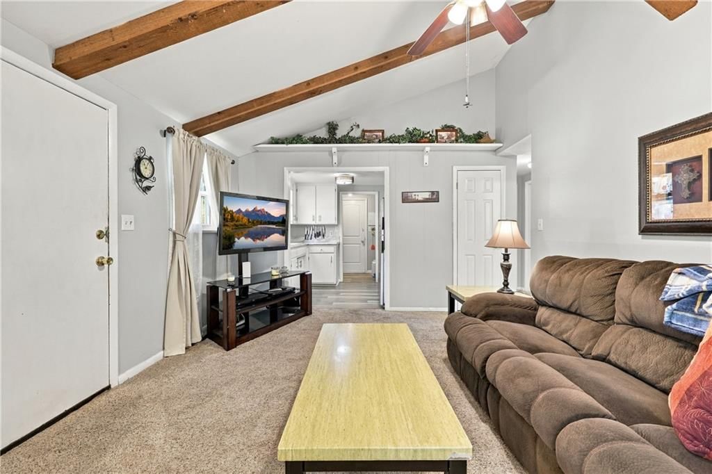 Photo 5 of 30 - 1009 E 134th Street, Grandview, MO 64030