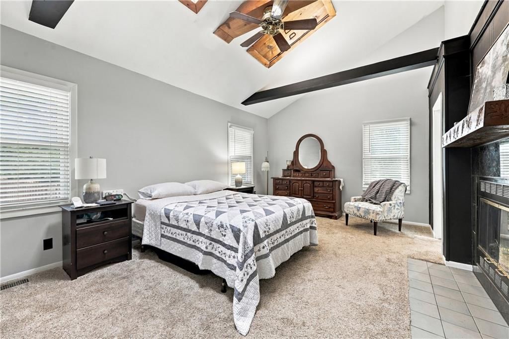 Photo 19 of 30 - 1009 E 134th Street, Grandview, MO 64030