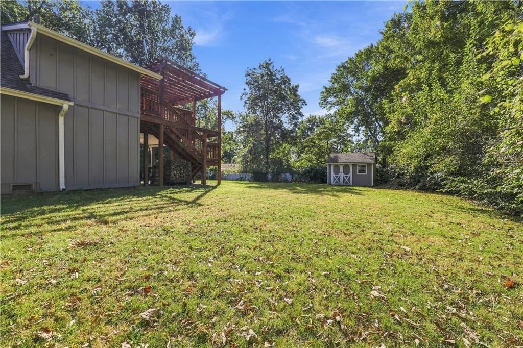 Photo 28 of 30 - 1009 E 134th Street, Grandview, MO 64030