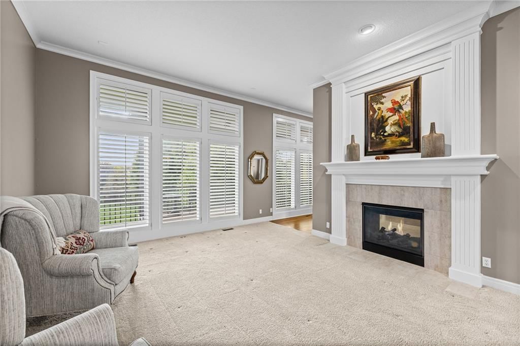 6105 W 147th Street W, Overland Park, KS