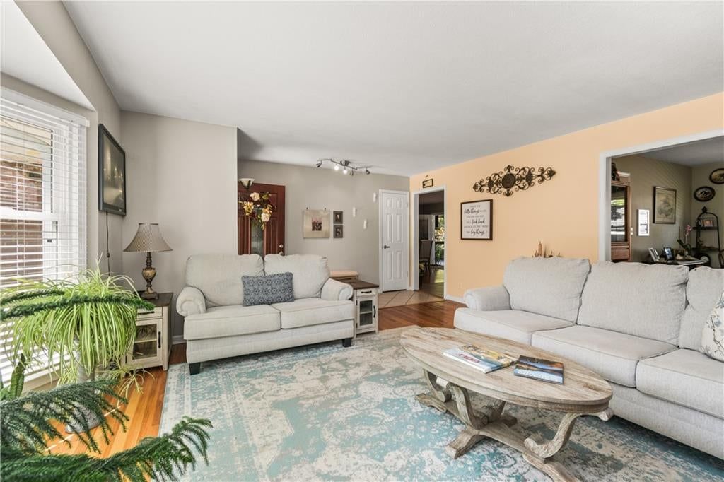 Photo 8 of 40 - 15390 E 45th Street S, Independence, MO 64055