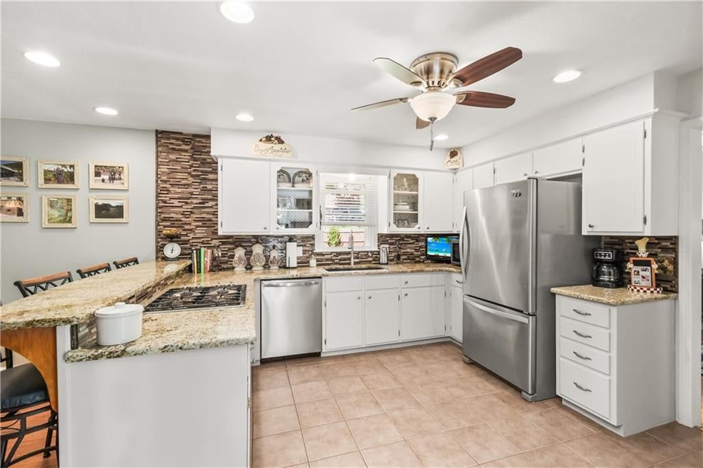 Photo 9 of 40, 15390 E 45th Street S, Independence, MO 64055