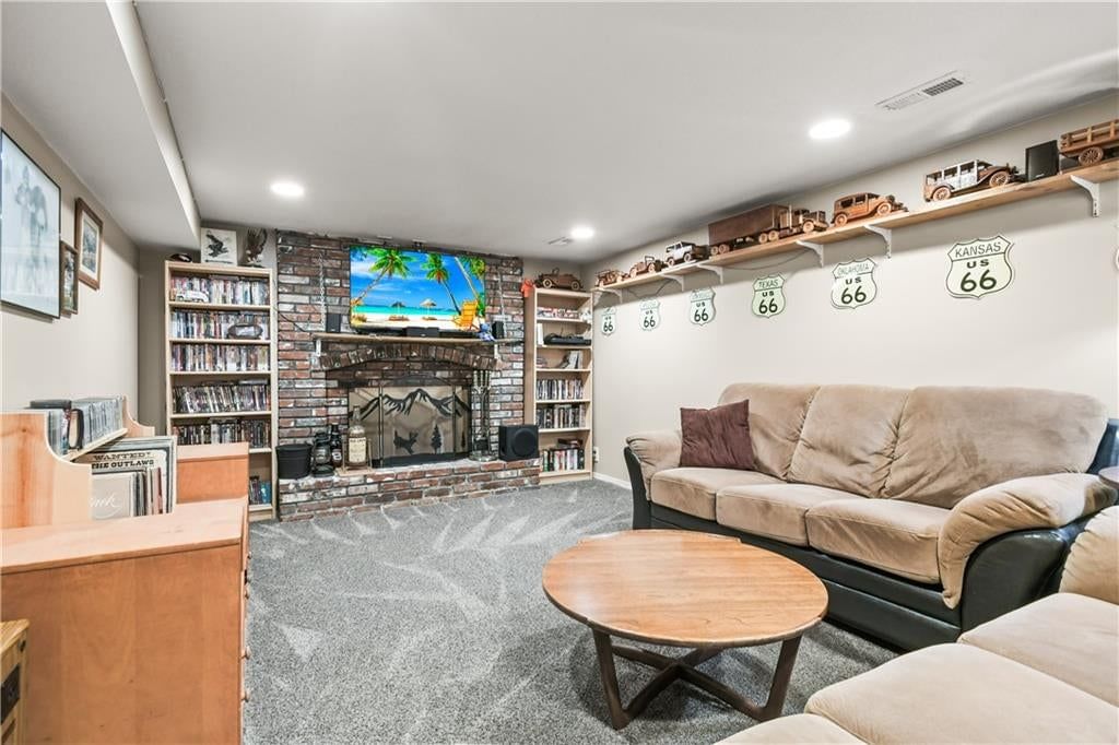 Photo 23 of 40 - 15390 E 45th Street S, Independence, MO 64055