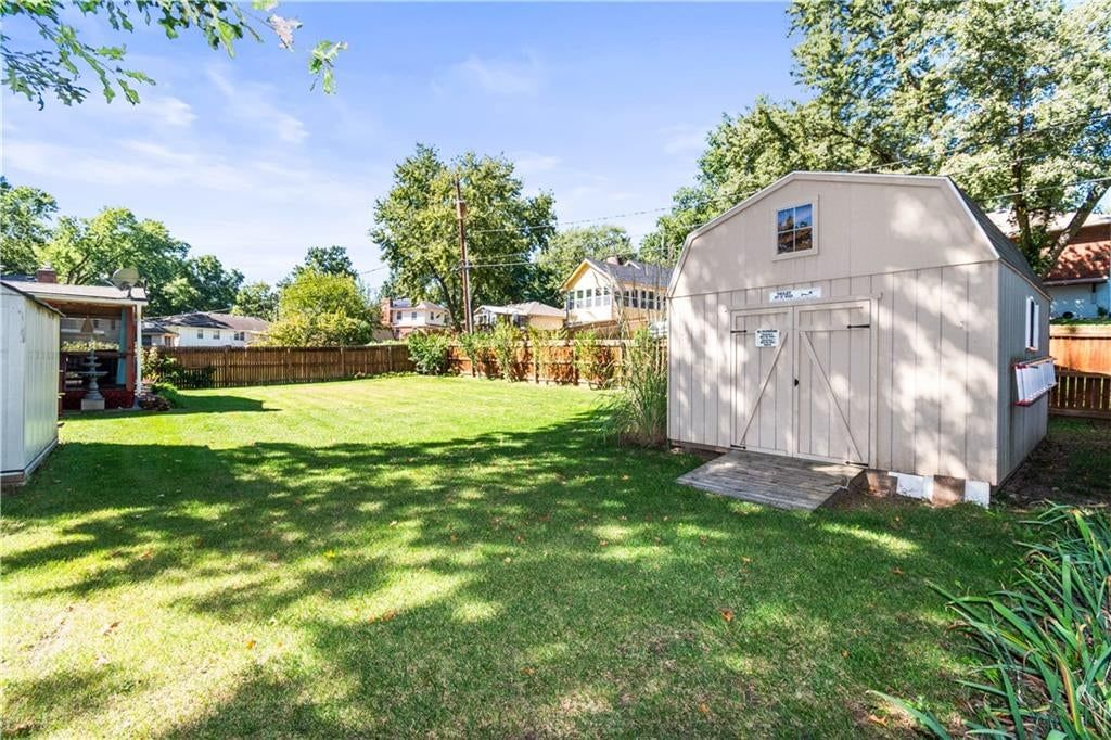 Photo 36 of 40 - 15390 E 45th Street S, Independence, MO 64055