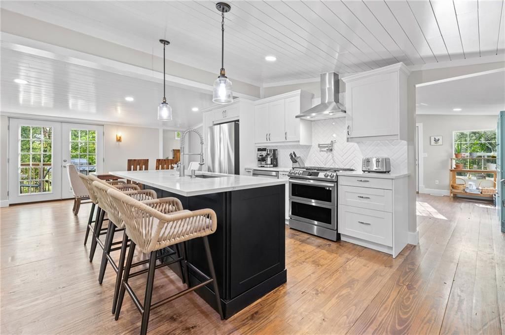 10908 S Outer Belt Road, Lone Jack, MO