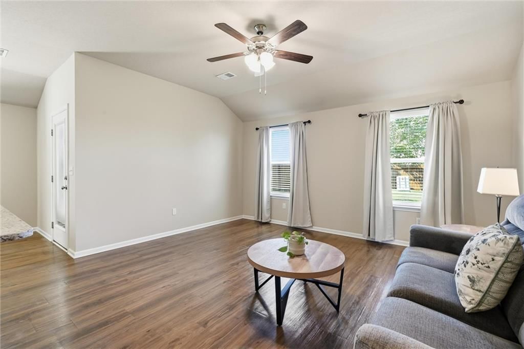 Photo 6 of 32 - 526 N Pear Street, Gardner, KS 66030