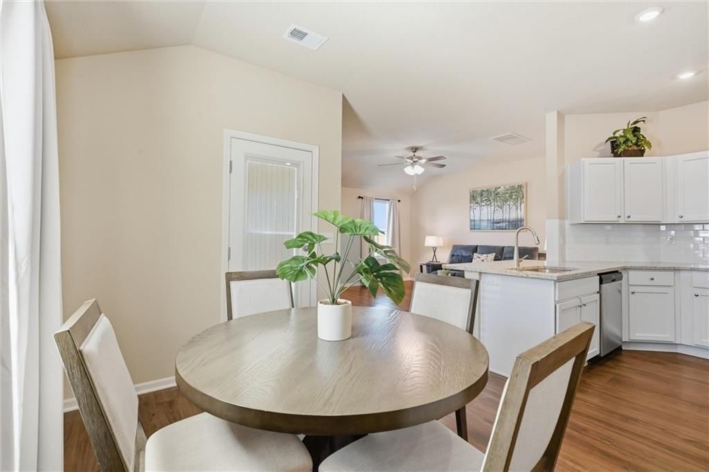 Photo 12 of 32 - 526 N Pear Street, Gardner, KS 66030