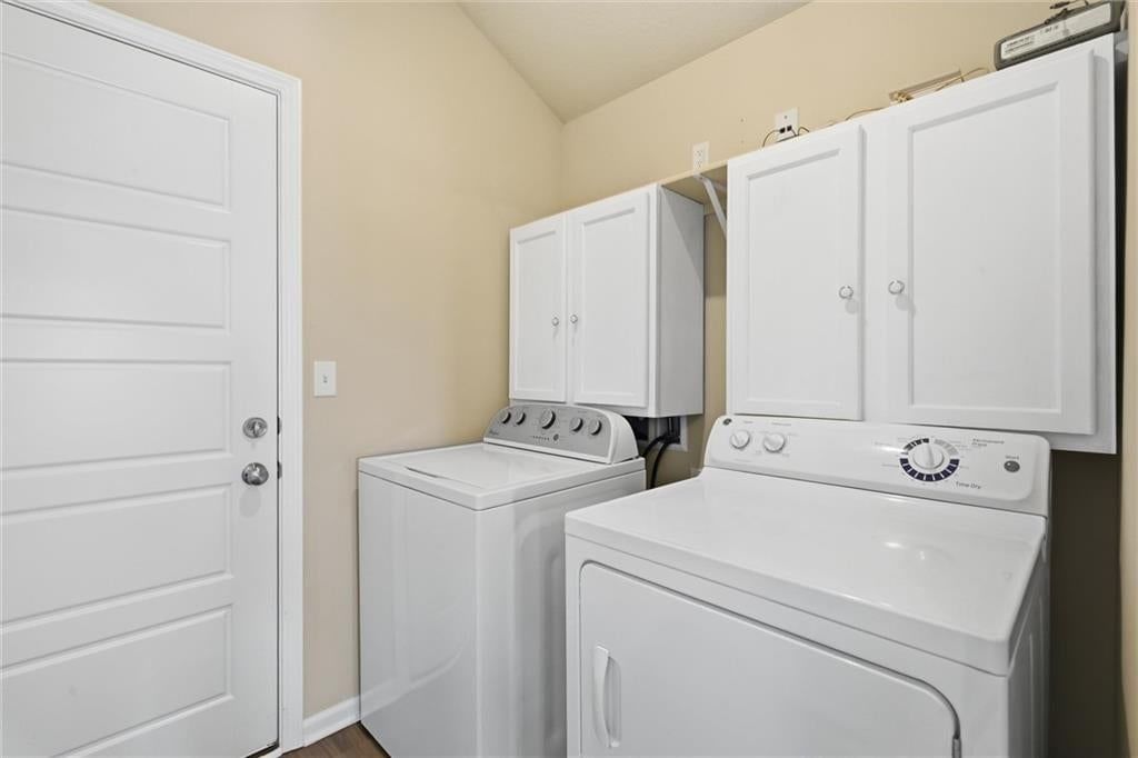 Photo 17 of 32 - 526 N Pear Street, Gardner, KS 66030