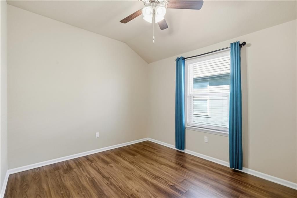 Photo 25 of 32 - 526 N Pear Street, Gardner, KS 66030