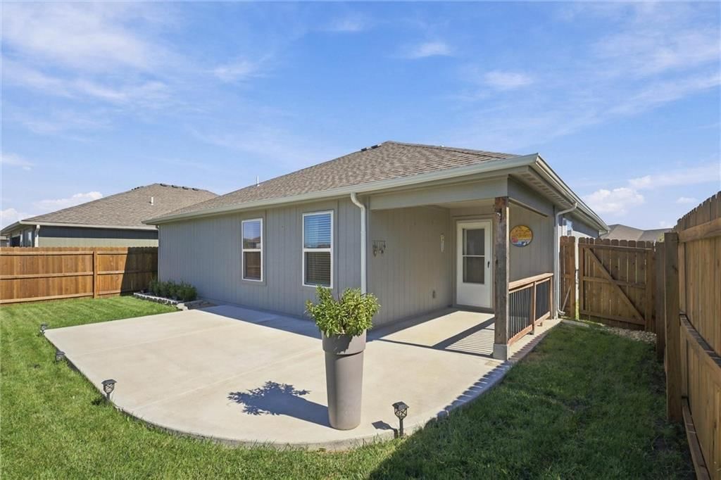 Photo 29 of 32 - 526 N Pear Street, Gardner, KS 66030