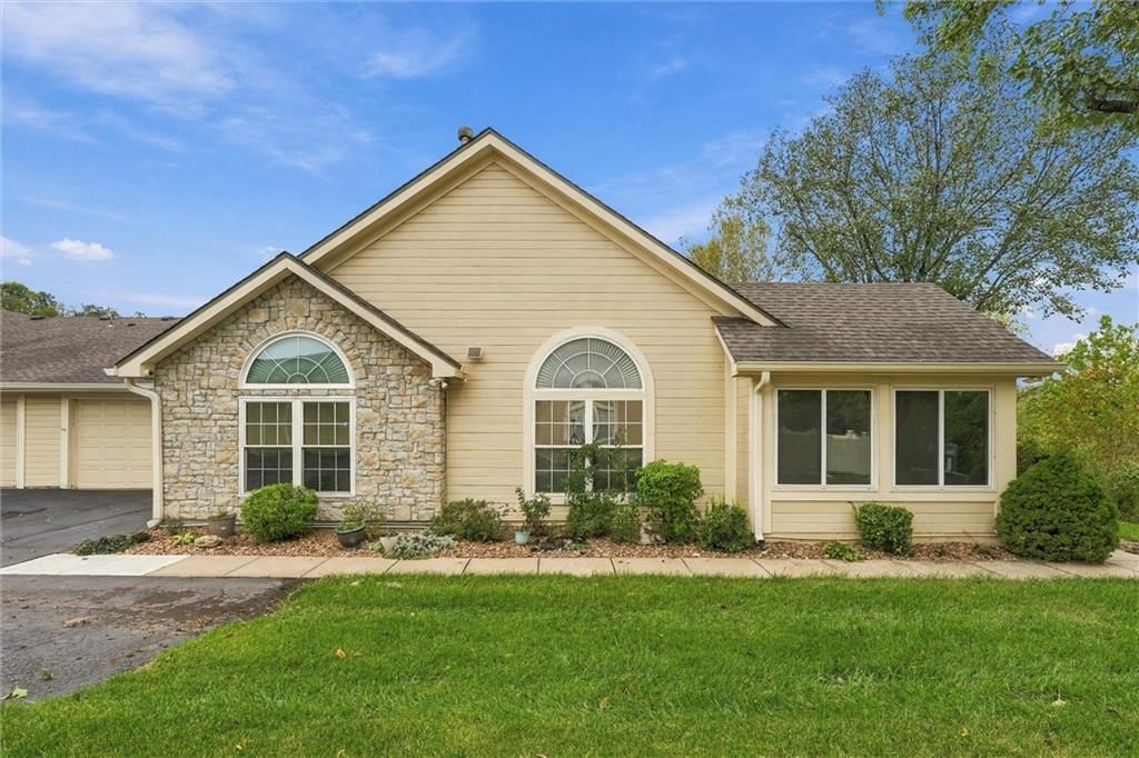 Photo 32 of 39 - 6122 NE KENSINGTON Drive, Lee's Summit, MO 64064