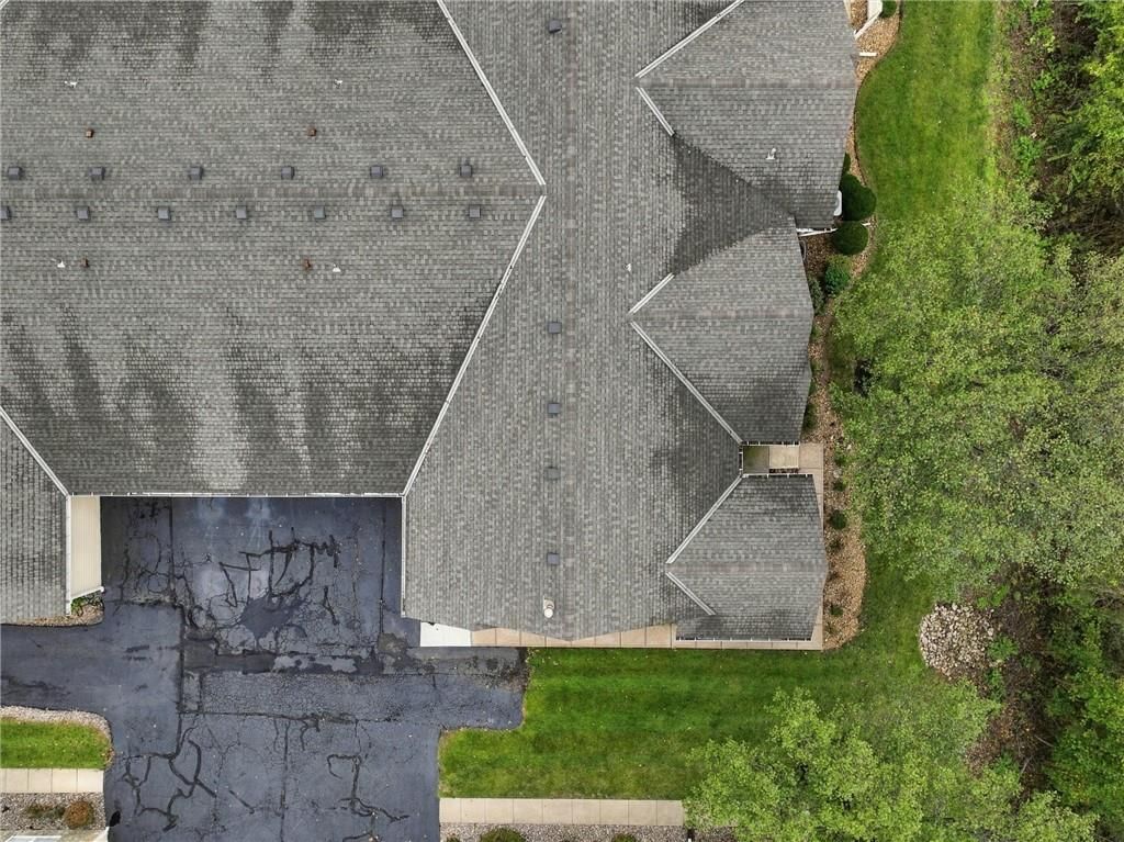 Photo 37 of 39 - 6122 NE KENSINGTON Drive, Lee's Summit, MO 64064