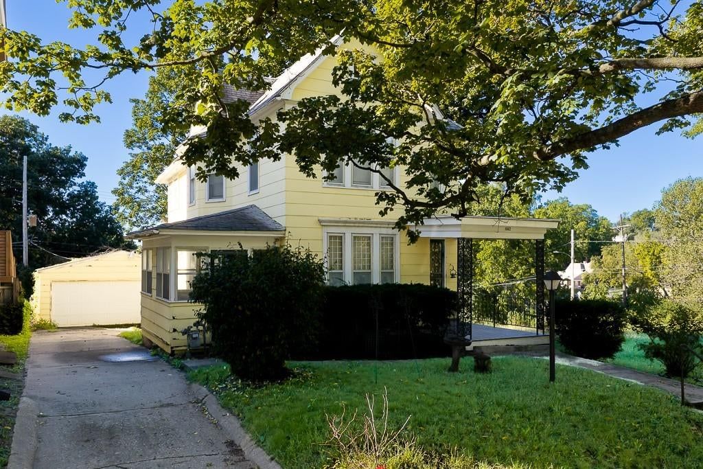 Fenced yard at Tauromee Avenue, Kansas City, KS 66101