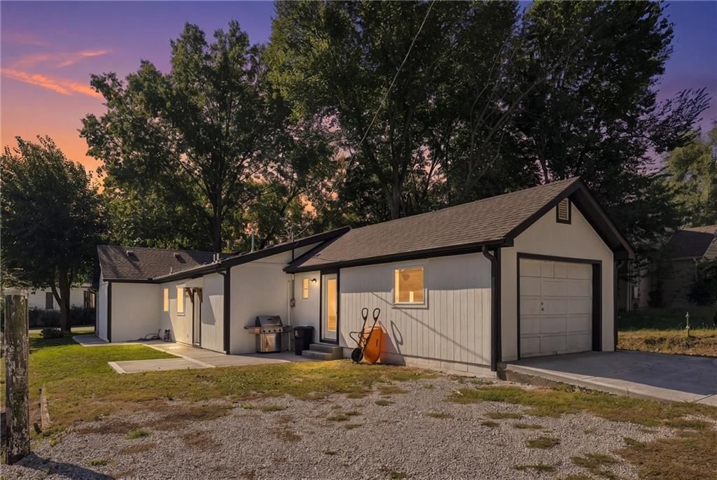 Photo 29 of 34 - 614 Spruce Street, Leavenworth, KS 66048