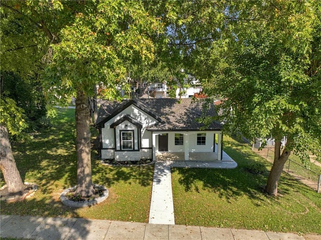 Photo 32 of 34 - 614 Spruce Street, Leavenworth, KS 66048