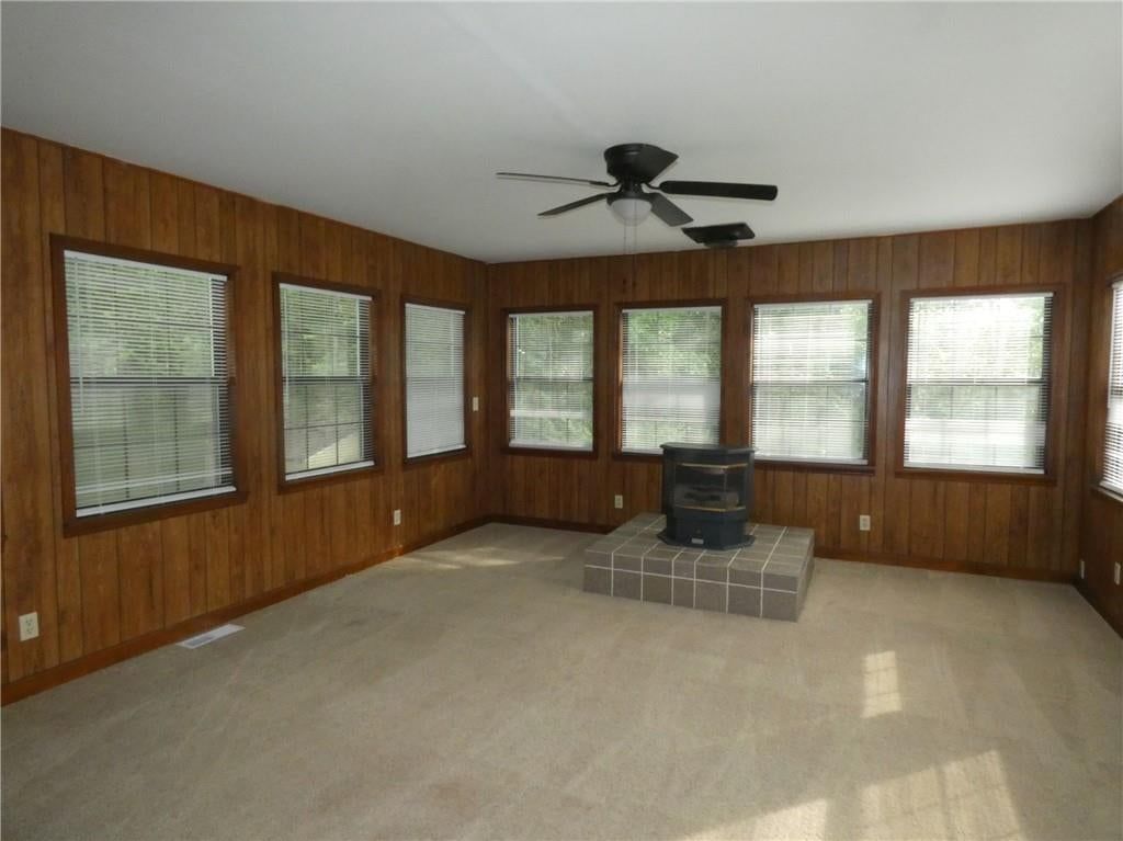 Photo 5 of 9 - 4701 NW Green Hills Road, Riverside, MO 64150