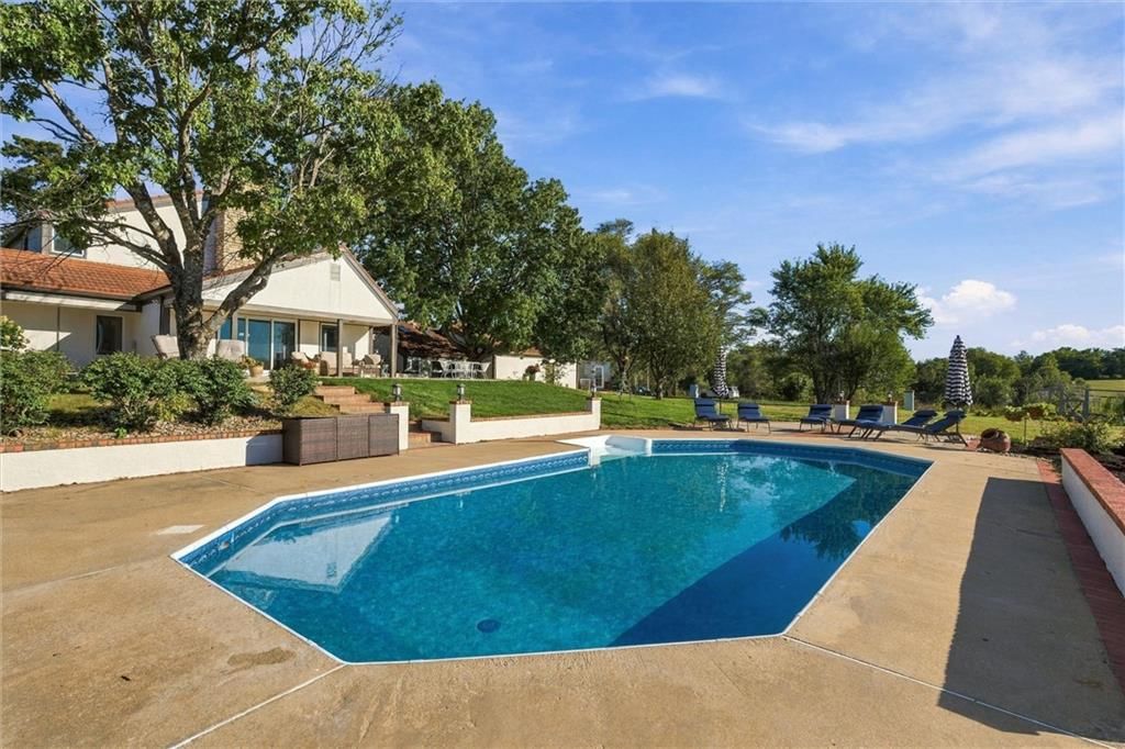 Photo 46 of 56 - 14340 S Gardner Road, Gardner, KS 66030