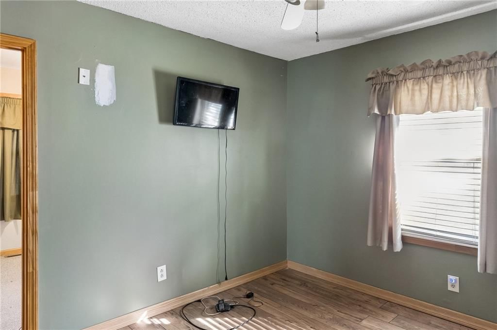 Photo 18 of 27 - 3002 W 44th Avenue, Kansas City, KS 66103