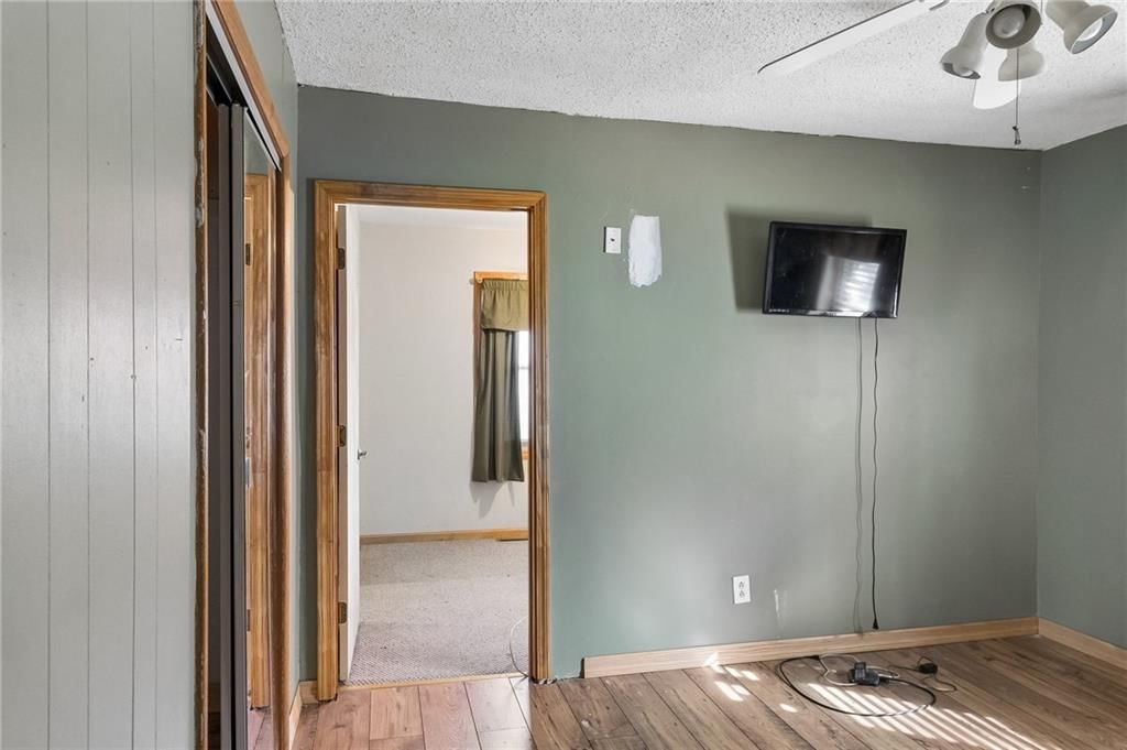 Photo 22 of 27 - 3002 W 44th Avenue, Kansas City, KS 66103