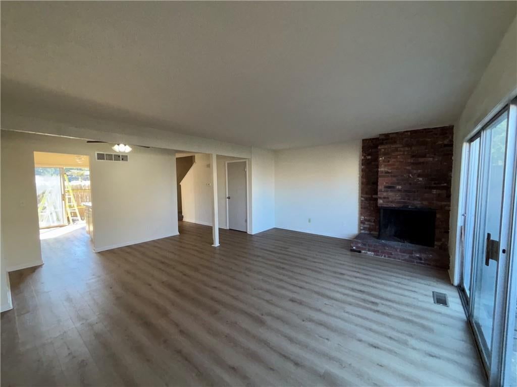 Photo 7 of 44 - 11261 Calico Drive, Kansas City, MO 64137